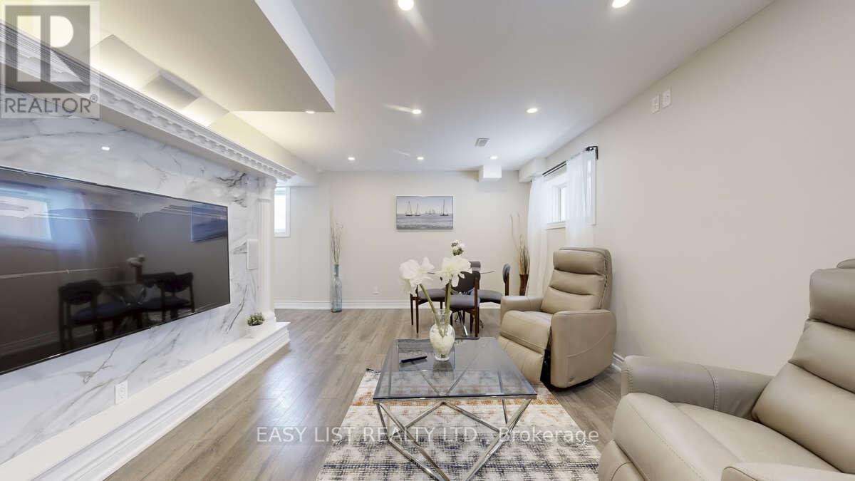 42 Foxberry Road, East Gwillimbury, Ontario  L9N 0P6 - Photo 31 - N12964752