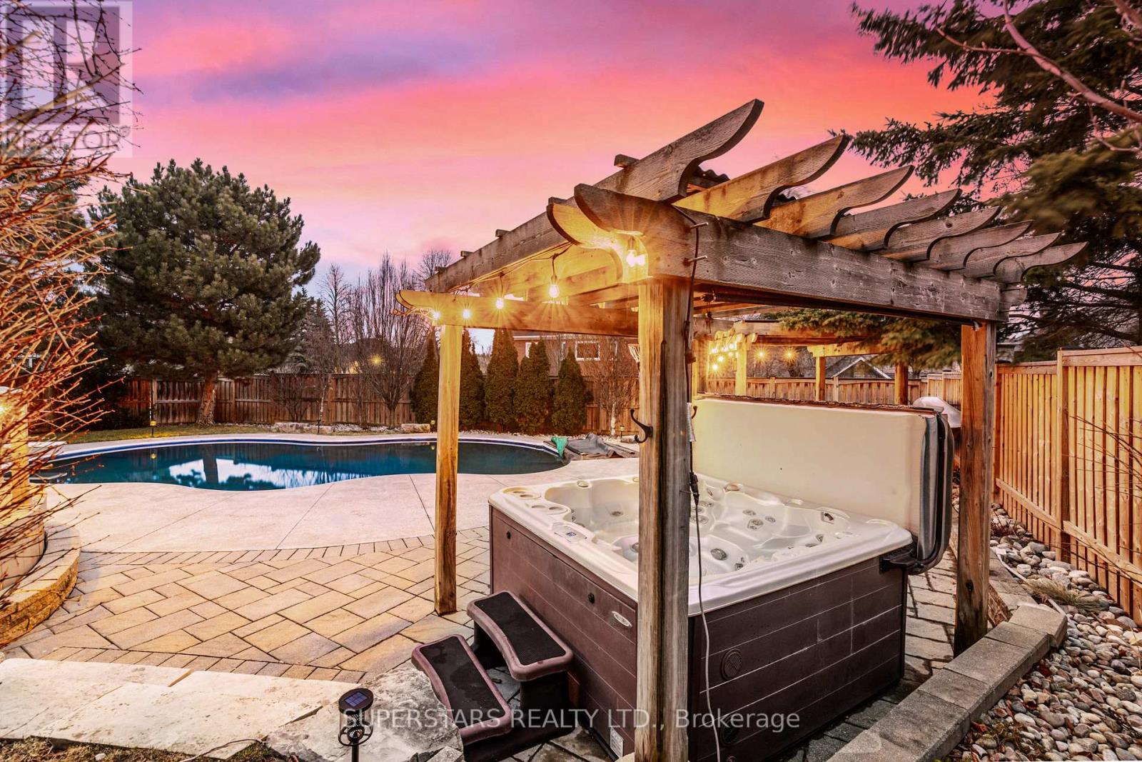 852 Norwick Road, Newmarket, Ontario  L3X 1K8 - Photo 48 - N12964754