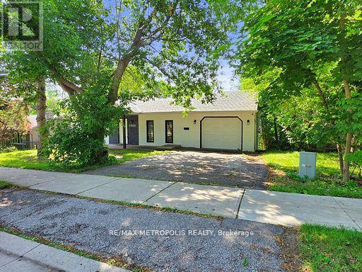 1000 Elgin Street, Newmarket, Ontario  L3Y 3C1 - Photo 2 - N12964782