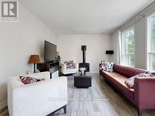 1000 Elgin Street, Newmarket, Ontario  L3Y 3C1 - Photo 6 - N12964782