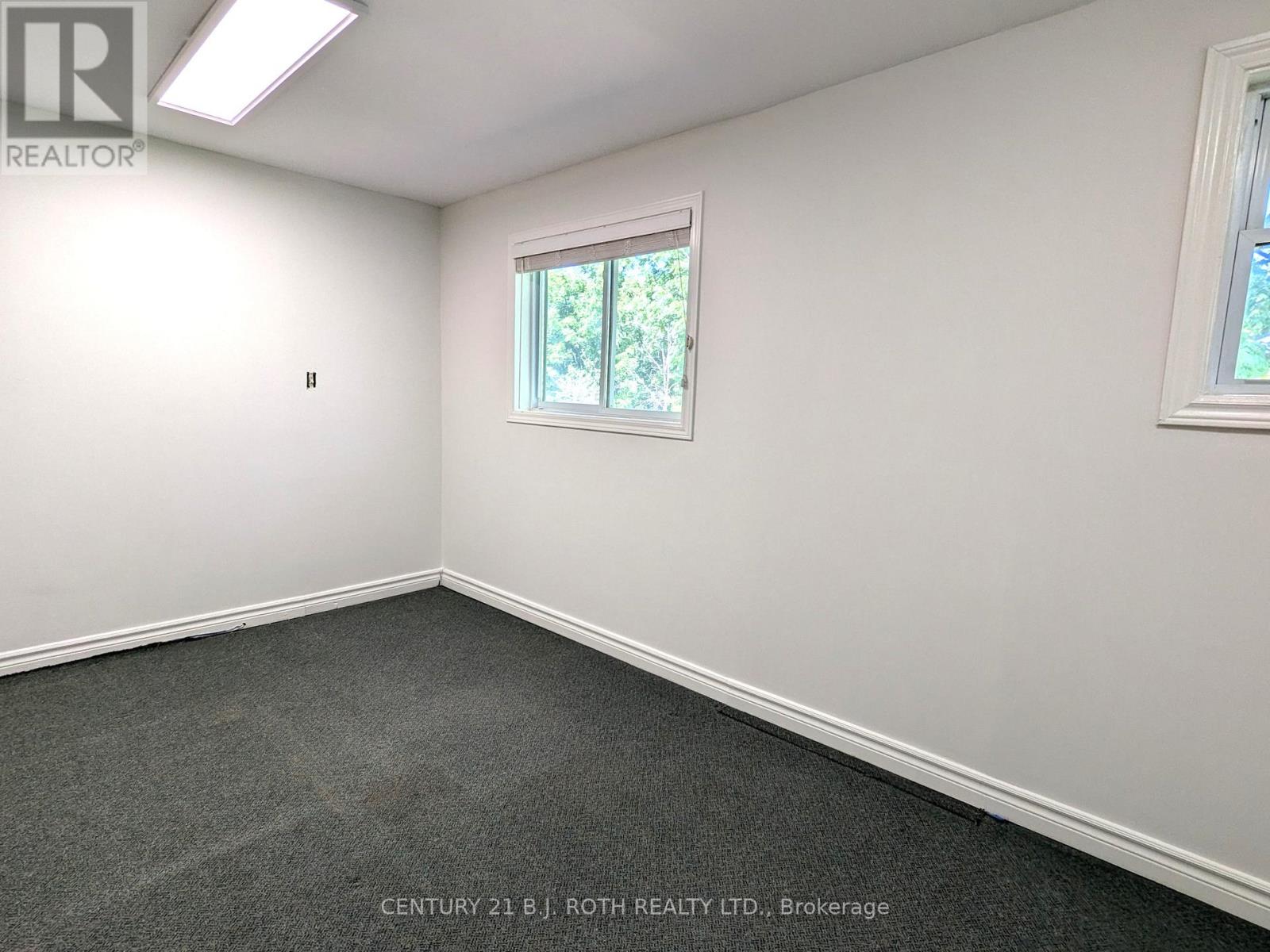 888 Innisfil Beach Road, Innisfil, Ontario  L9S 2C2 - Photo 22 - N12964854