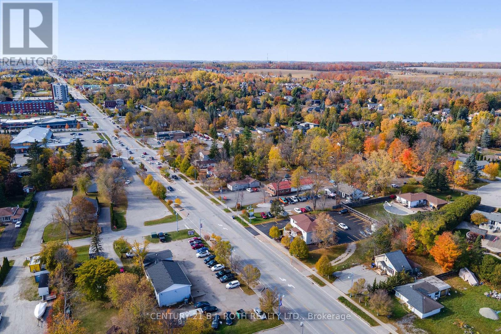 888 Innisfil Beach Road, Innisfil, Ontario  L9S 2C2 - Photo 6 - N12964854