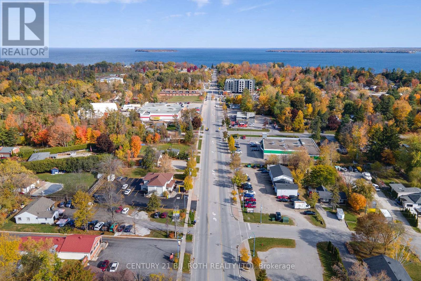 888 Innisfil Beach Road, Innisfil, Ontario  L9S 2C2 - Photo 8 - N12964854