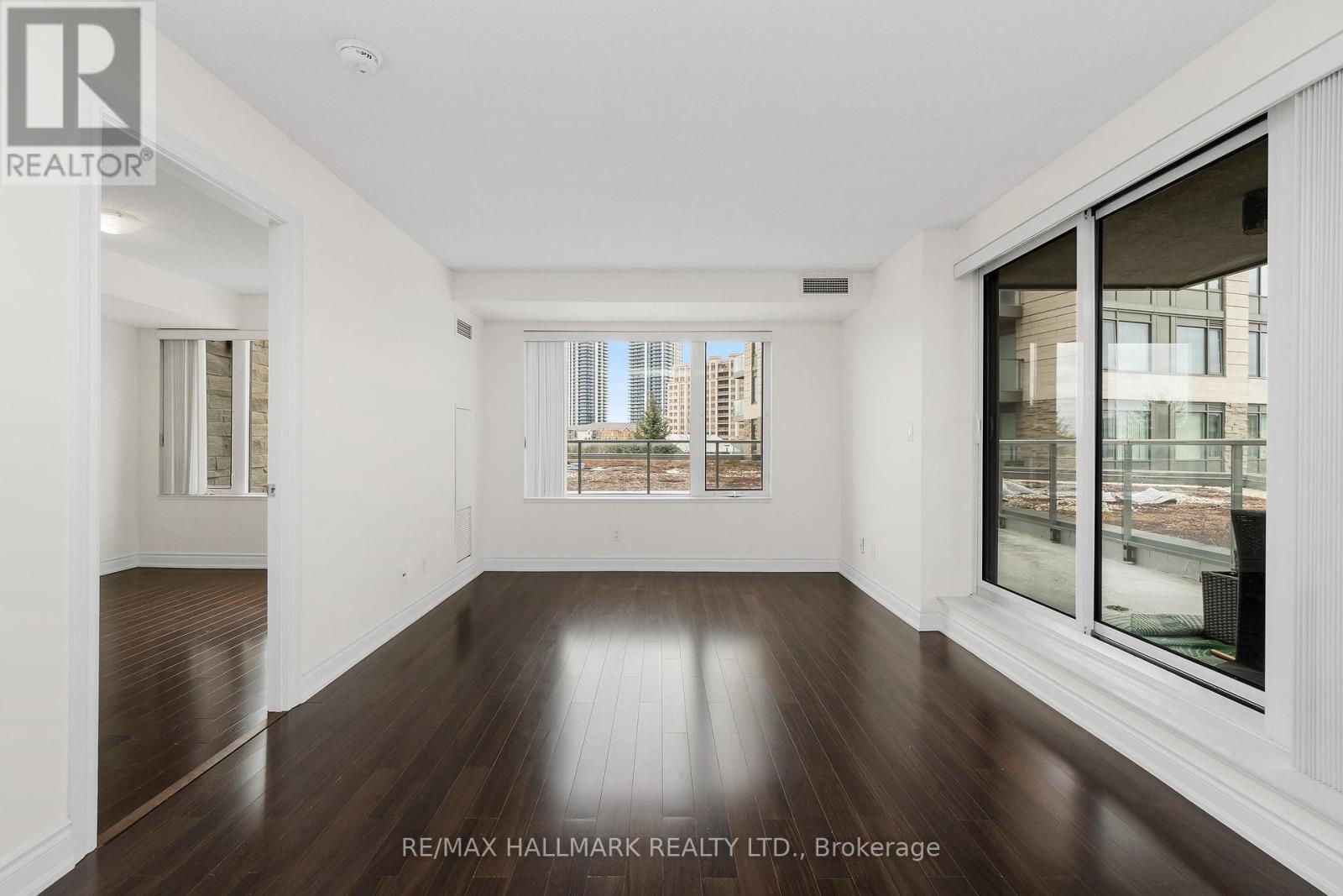 308 - 253 South Park Road, Markham, Ontario  L3T 0B4 - Photo 8 - N12964870