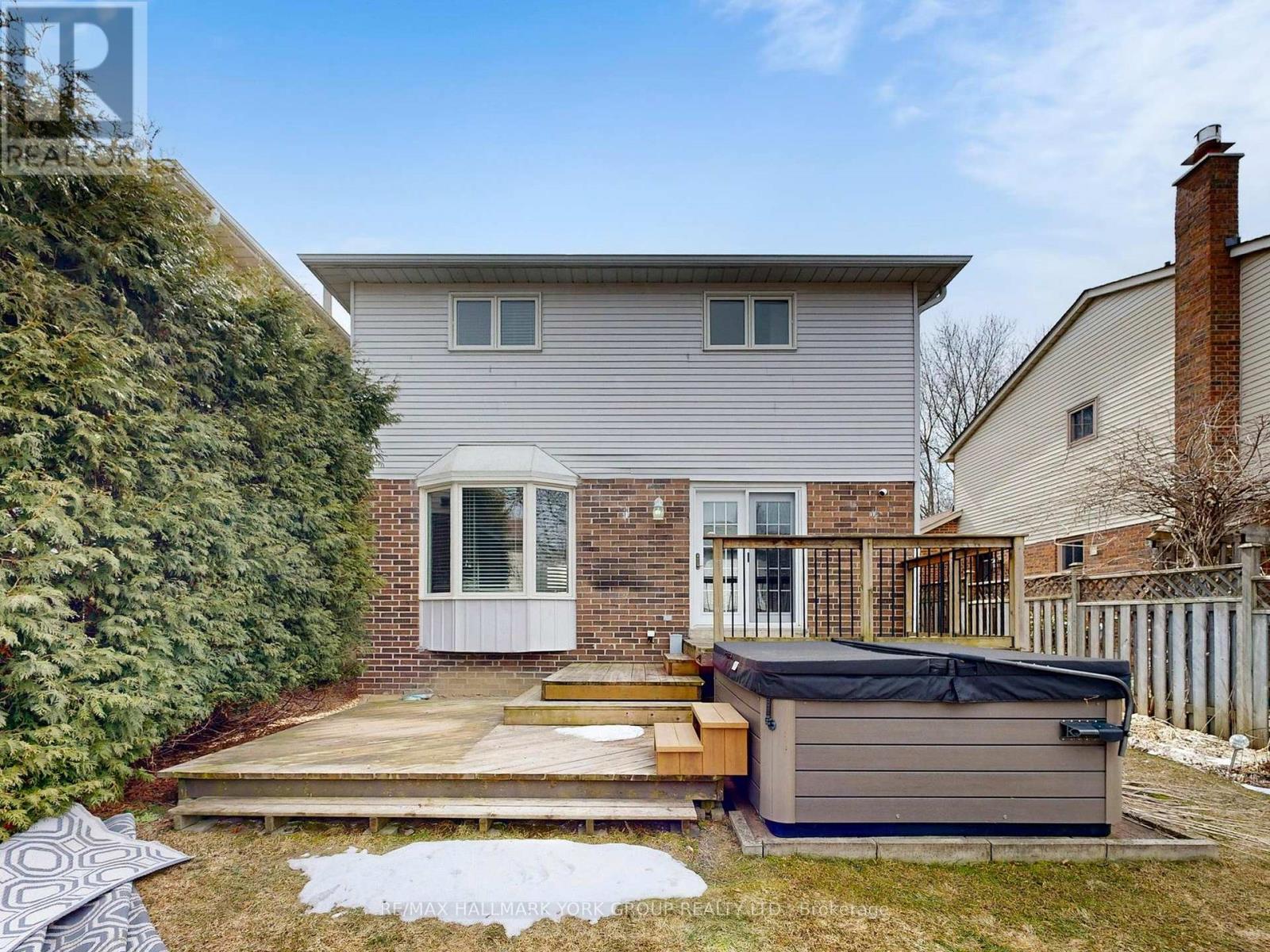 42 Buchanan Crescent, Aurora, Ontario  L4G 5K4 - Photo 35 - N12964934