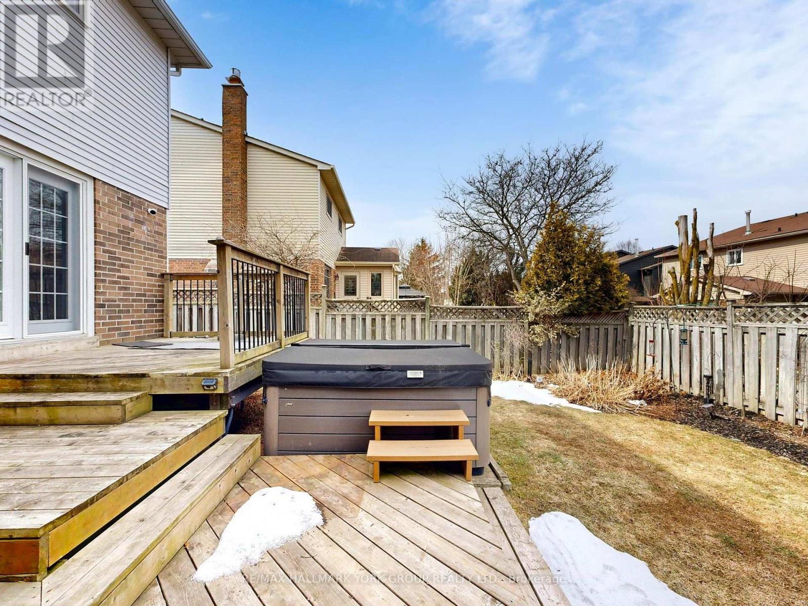 42 Buchanan Crescent, Aurora, Ontario  L4G 5K4 - Photo 37 - N12964934