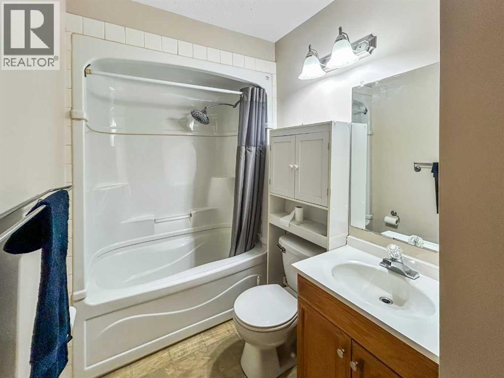 74, 4802 54 Avenue, Camrose, Alberta  T4V 3A5 - Photo 8 - A2267573