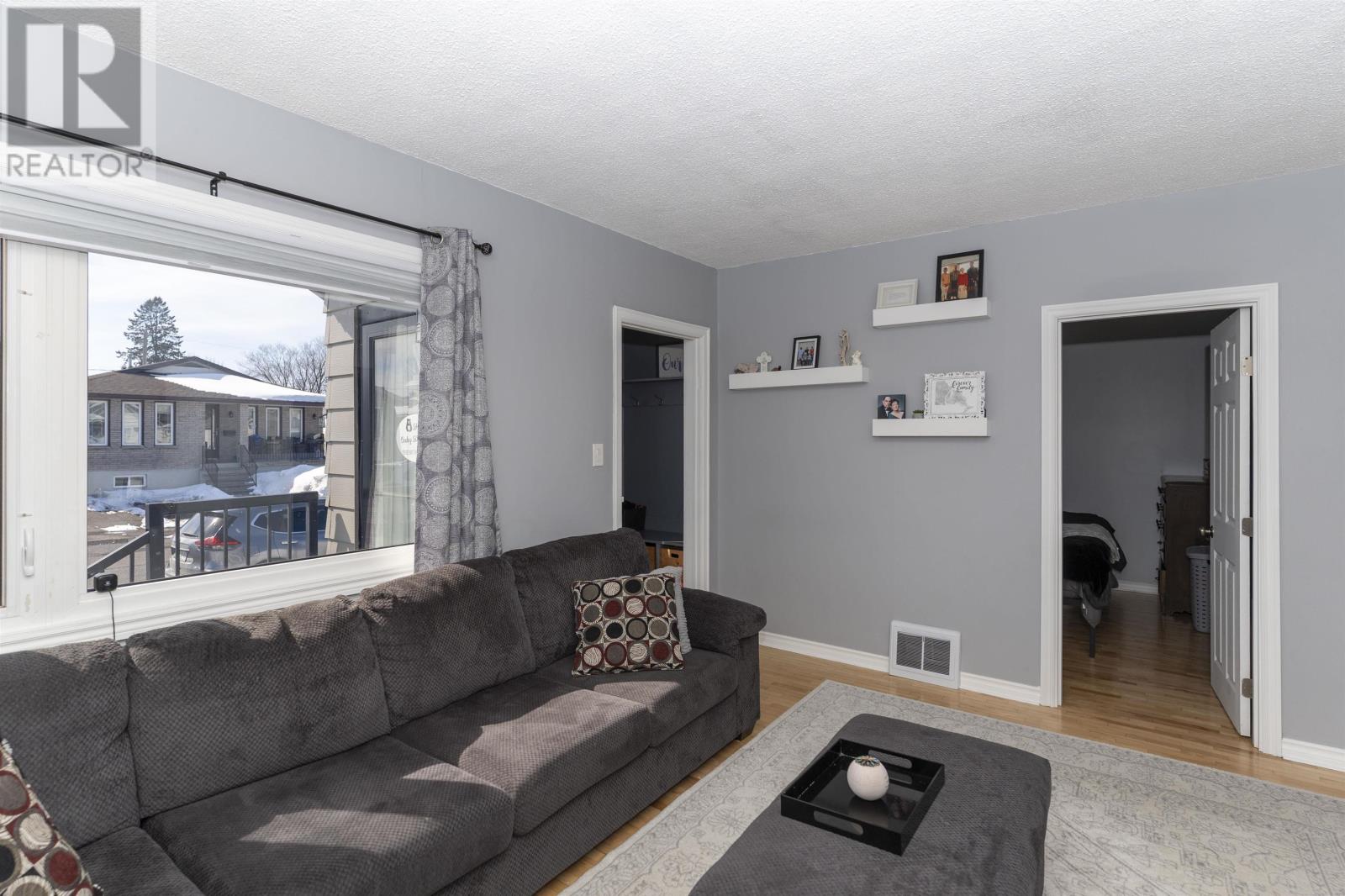 530 Mcbain St, Thunder Bay, Ontario  P7C 2Y2 - Photo 4 - TB2600622