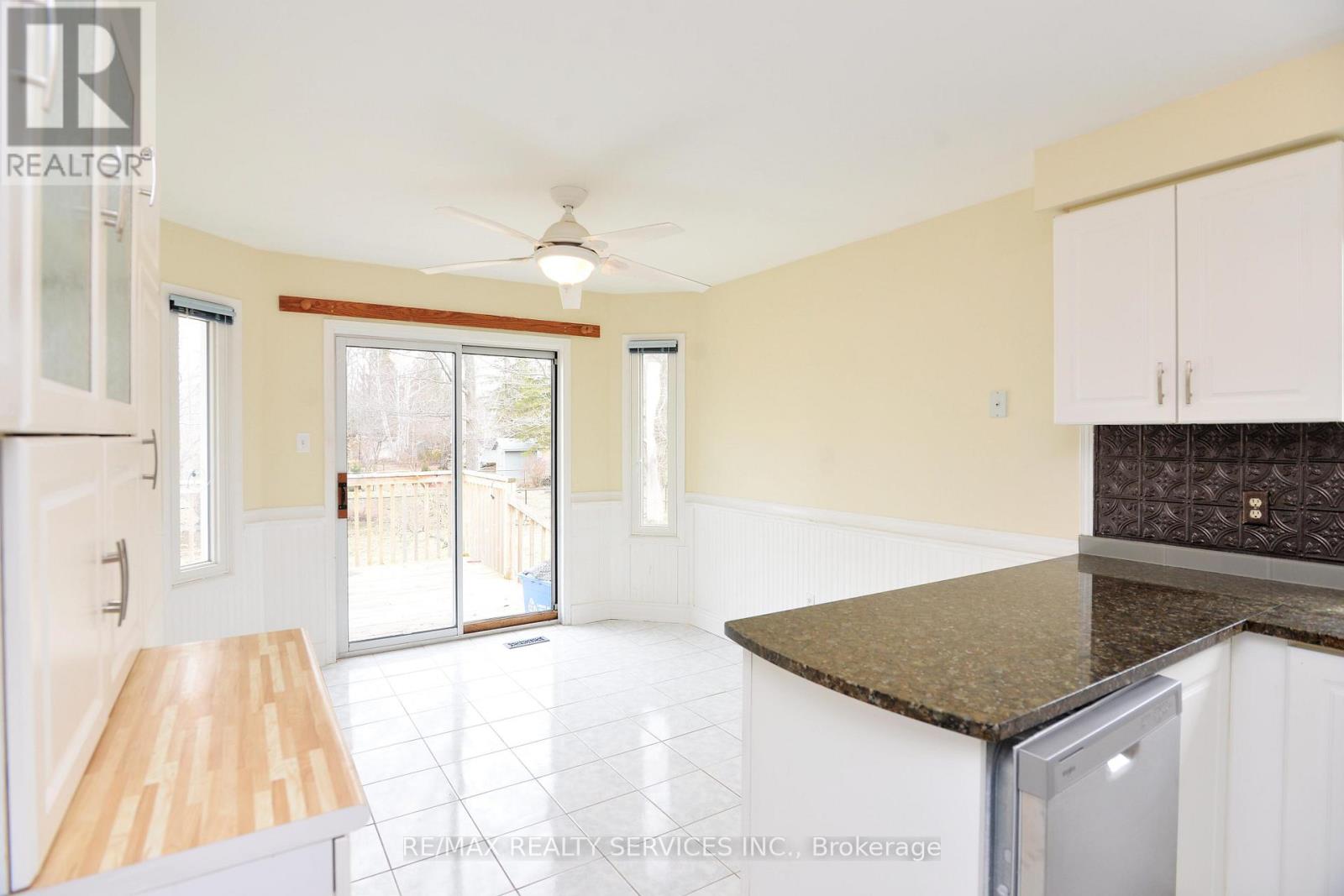 7 Bush Crescent, Wasaga Beach, Ontario  L9Z 1M3 - Photo 13 - S12964788