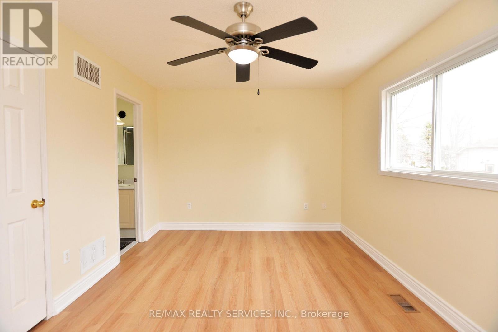 7 Bush Crescent, Wasaga Beach, Ontario  L9Z 1M3 - Photo 20 - S12964788