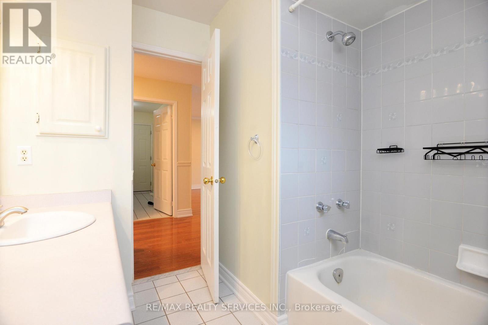 7 Bush Crescent, Wasaga Beach, Ontario  L9Z 1M3 - Photo 27 - S12964788