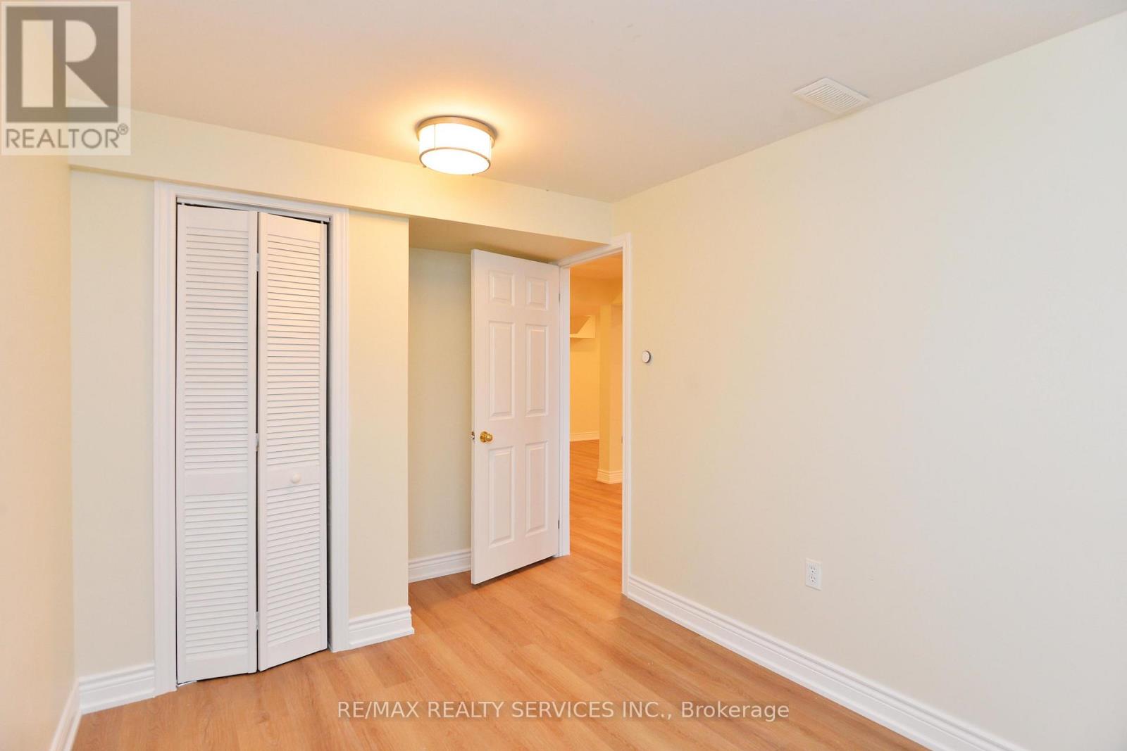 7 Bush Crescent, Wasaga Beach, Ontario  L9Z 1M3 - Photo 36 - S12964788