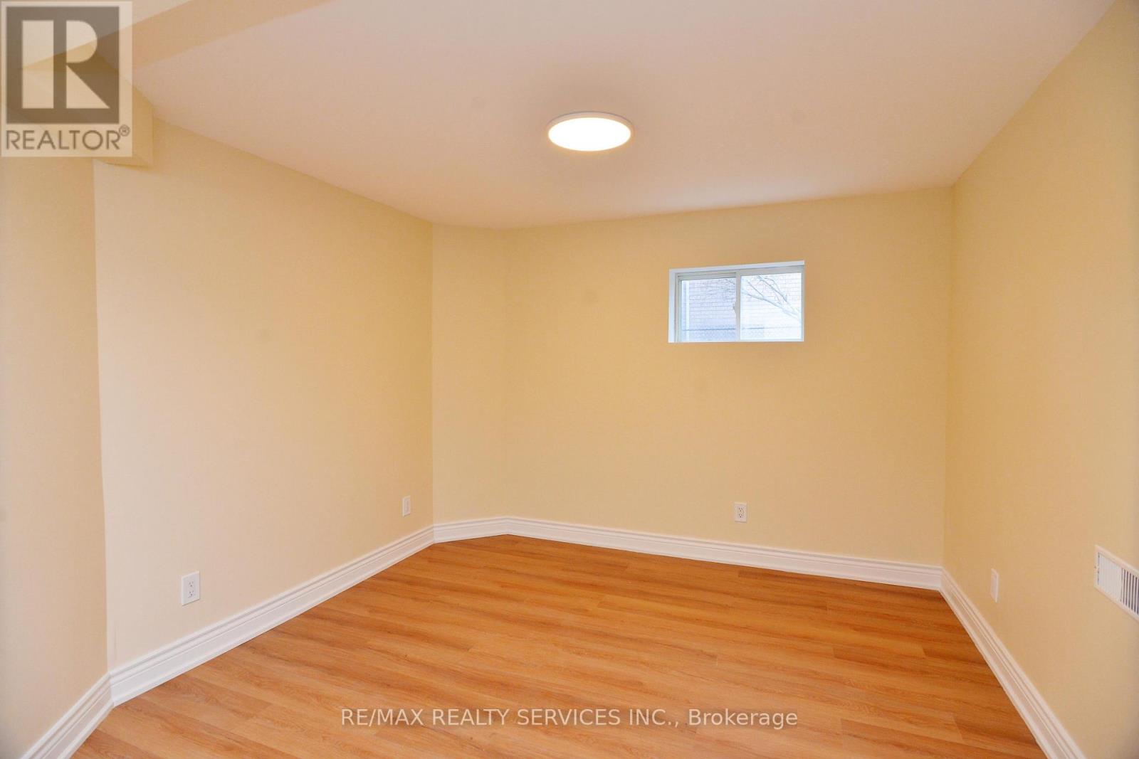 7 Bush Crescent, Wasaga Beach, Ontario  L9Z 1M3 - Photo 38 - S12964788