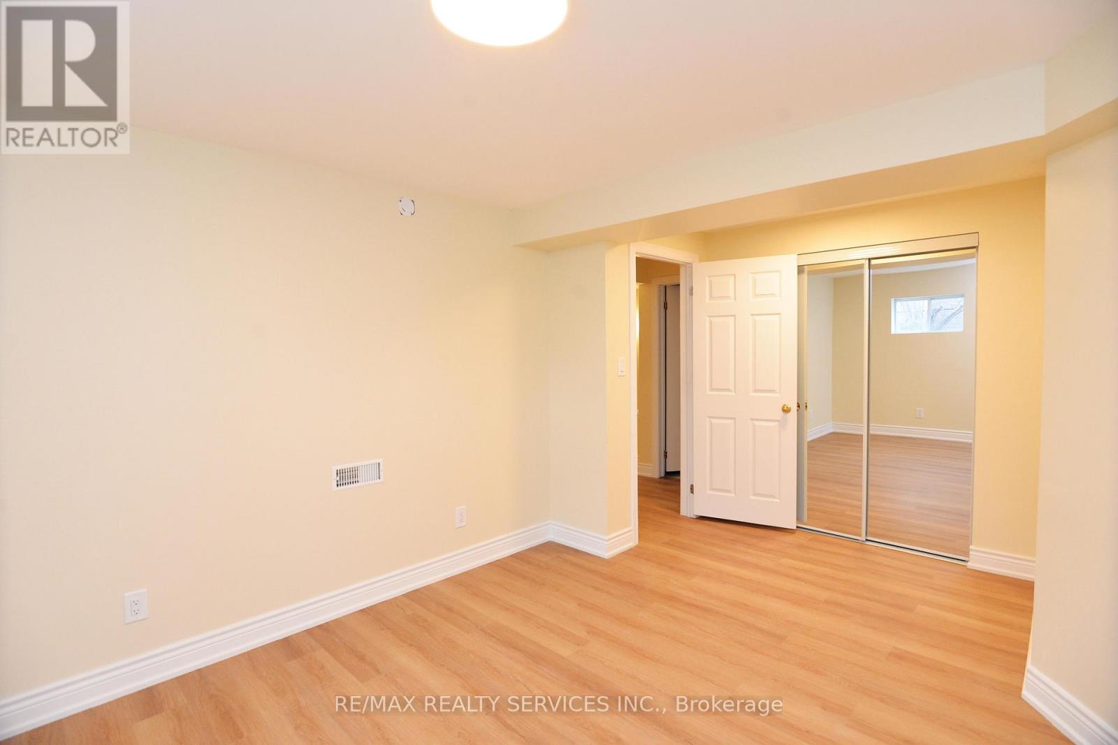 7 Bush Crescent, Wasaga Beach, Ontario  L9Z 1M3 - Photo 39 - S12964788