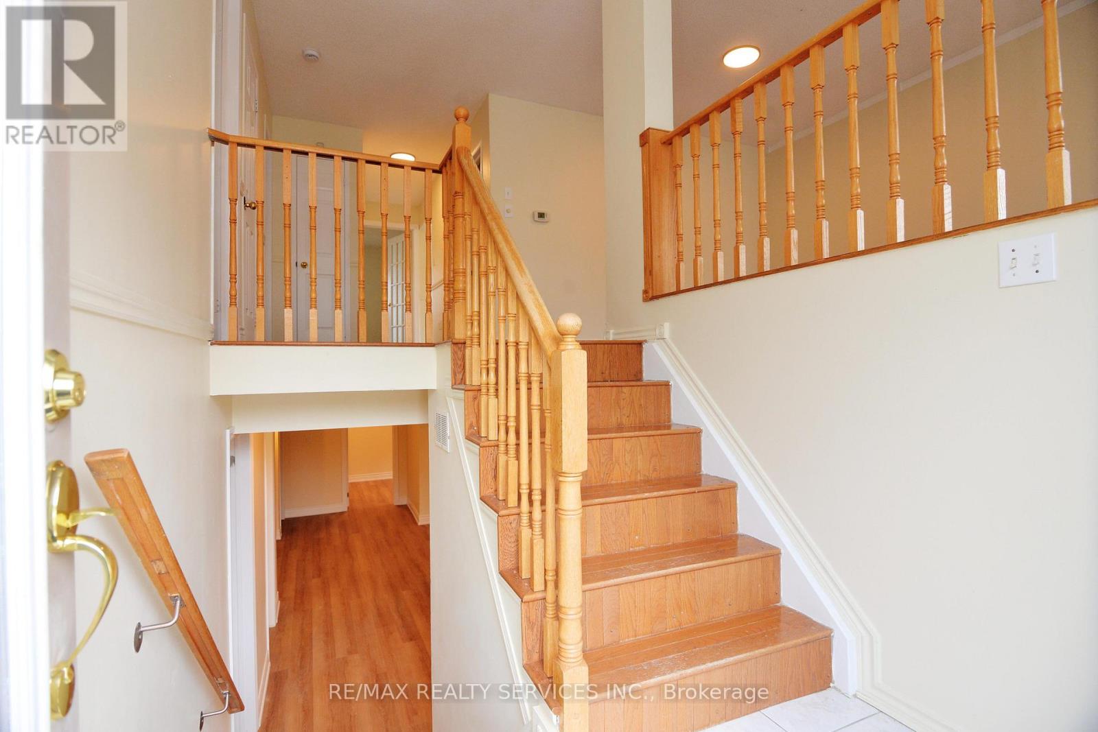 7 Bush Crescent, Wasaga Beach, Ontario  L9Z 1M3 - Photo 4 - S12964788