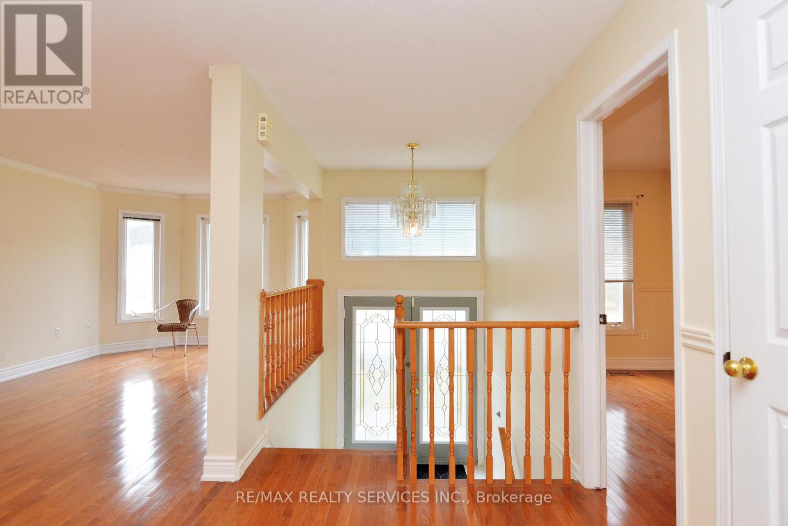 7 Bush Crescent, Wasaga Beach, Ontario  L9Z 1M3 - Photo 5 - S12964788