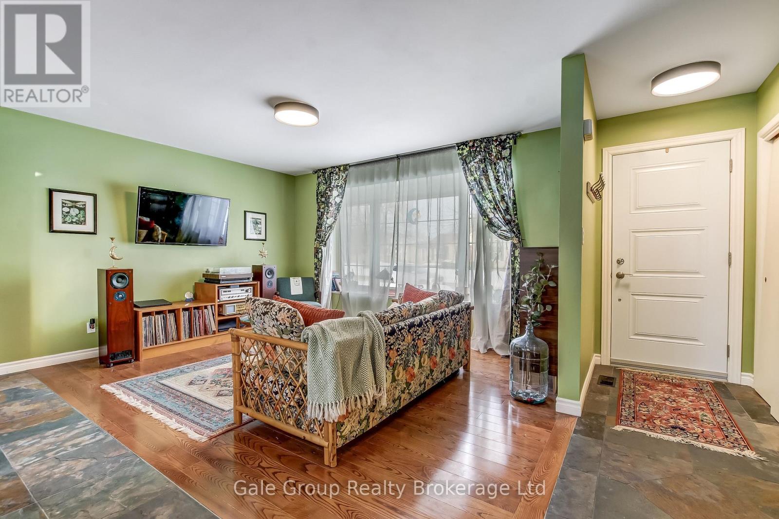 788 Gladstone Drive, Woodstock, Ontario  N4S 5T2 - Photo 7 - X12835748