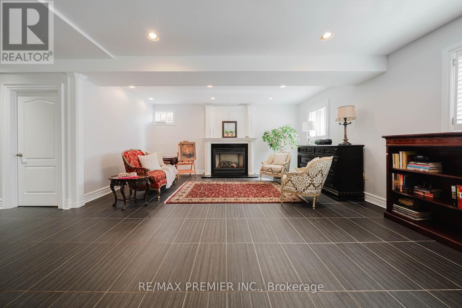 85 Gregory Scott Drive, Vaughan, Ontario  L4H 1K7 - Photo 29 - N12905422