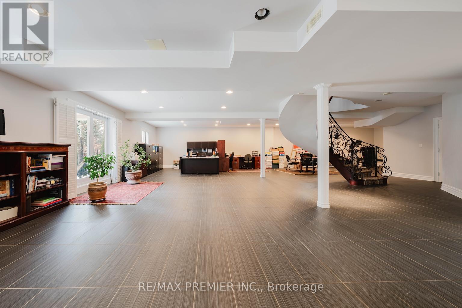 85 Gregory Scott Drive, Vaughan, Ontario  L4H 1K7 - Photo 28 - N12905422