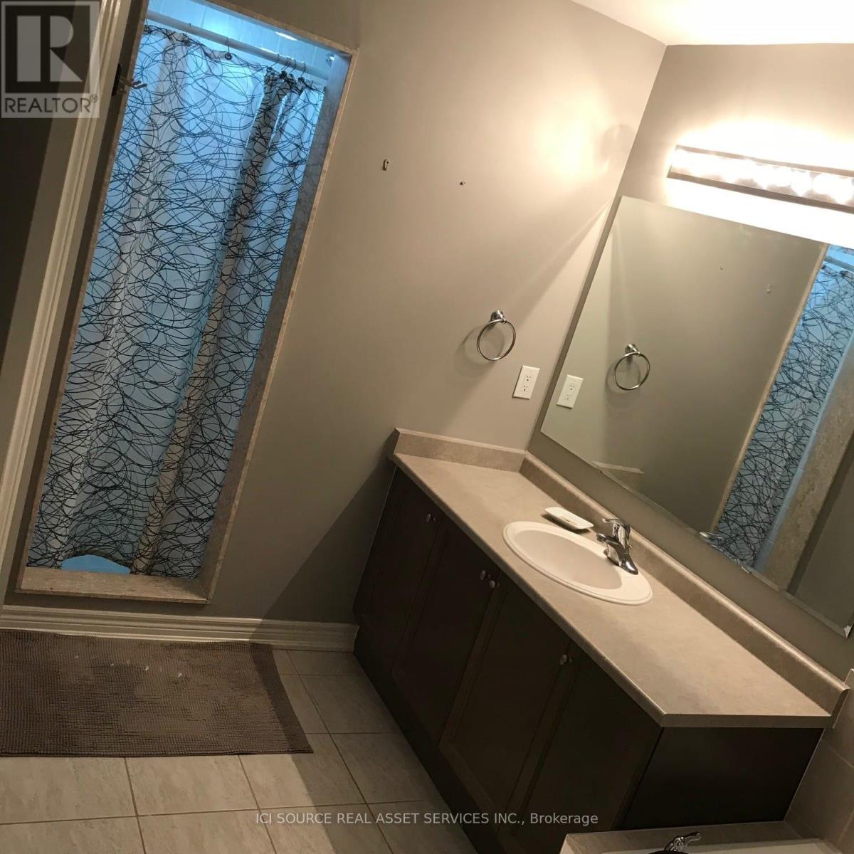 42 Keywood Street, Ajax (South East), Ontario  L1Z 2E5 - Photo 18 - E12931934