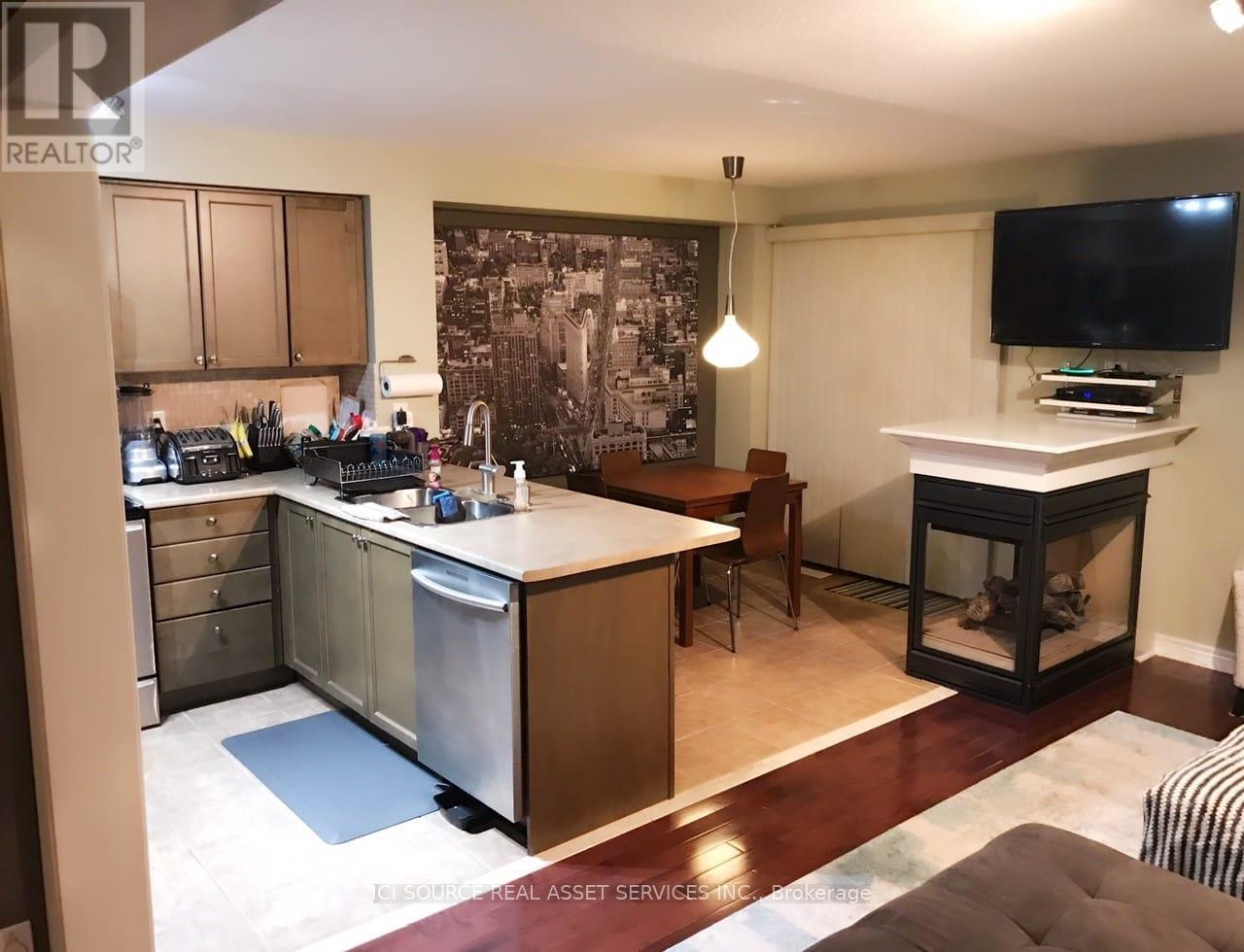 42 Keywood Street, Ajax (South East), Ontario  L1Z 2E5 - Photo 6 - E12931934