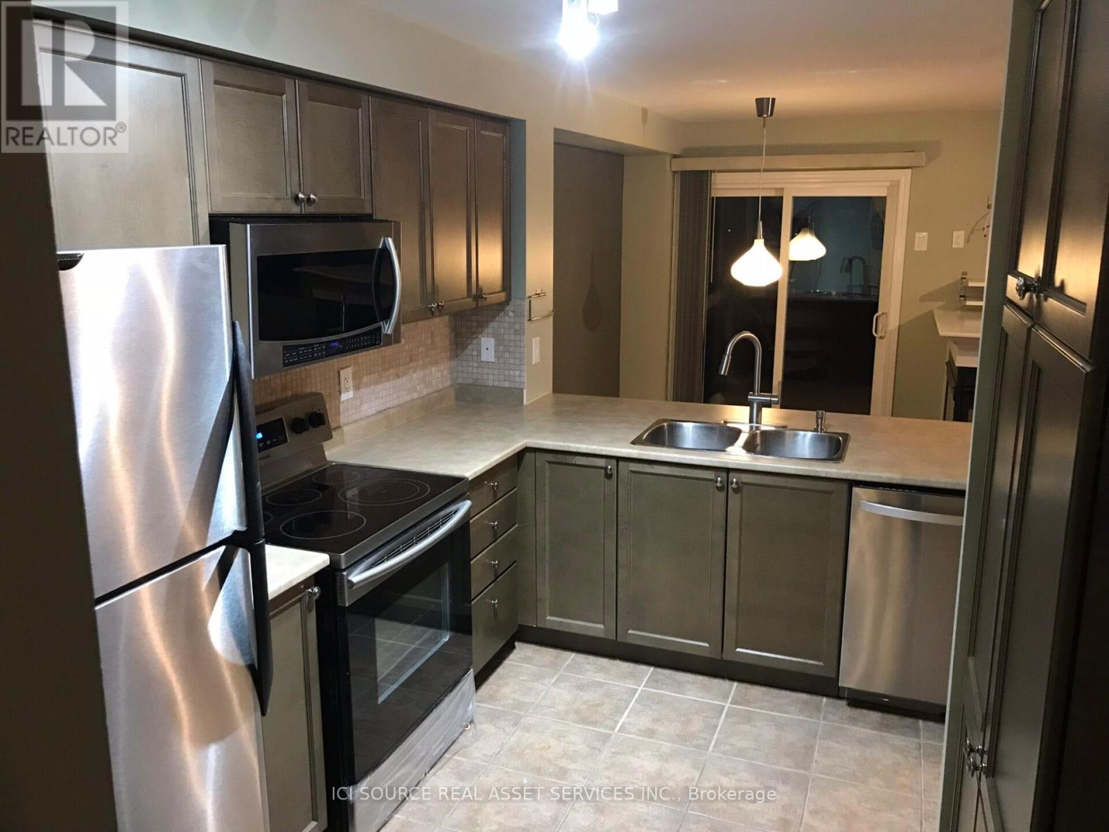 42 Keywood Street, Ajax (South East), Ontario  L1Z 2E5 - Photo 8 - E12931934