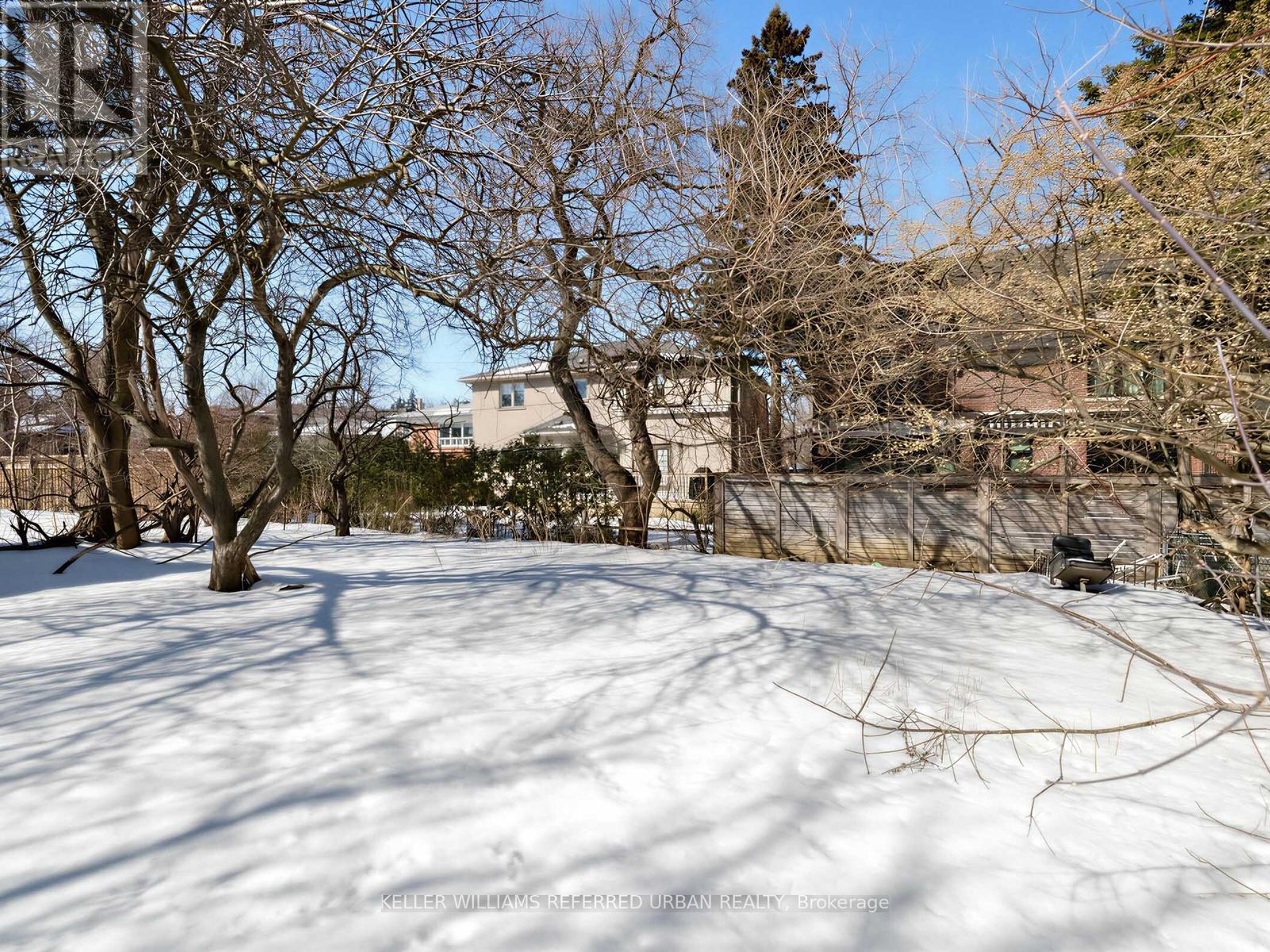 14 Frontenac Avenue, Toronto (Bedford Park-Nortown), Ontario  M5N 1Z5 - Photo 7 - C12861086
