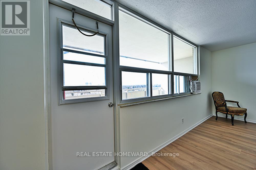 1015 - 2550 Pharmacy Avenue, Toronto (L'amoreaux), Ontario  M1W 1H9 - Photo 32 - E12962814