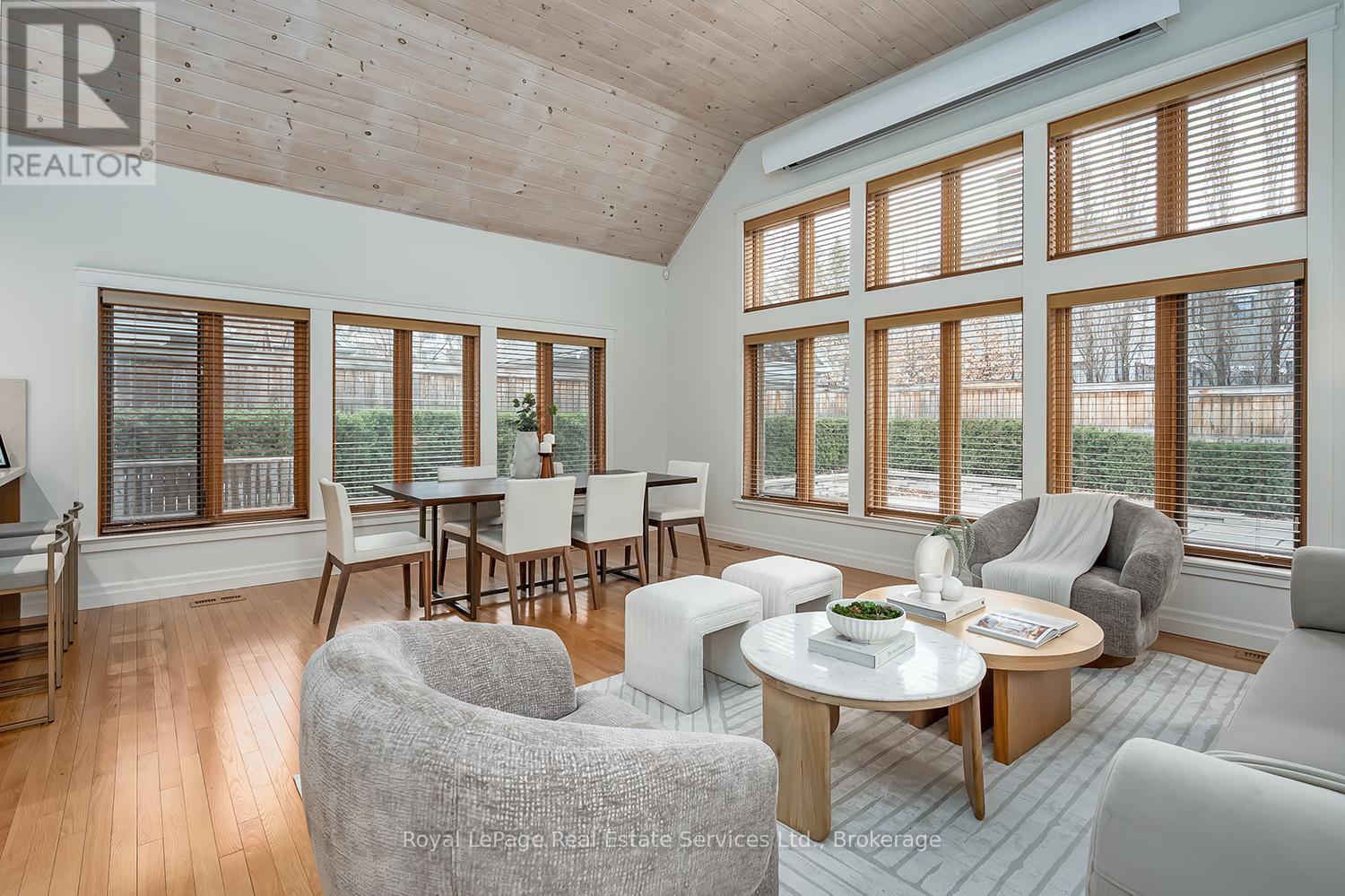 69 Allan Street, Oakville, Ontario  L6J 3M7 - Photo 12 - W12965194