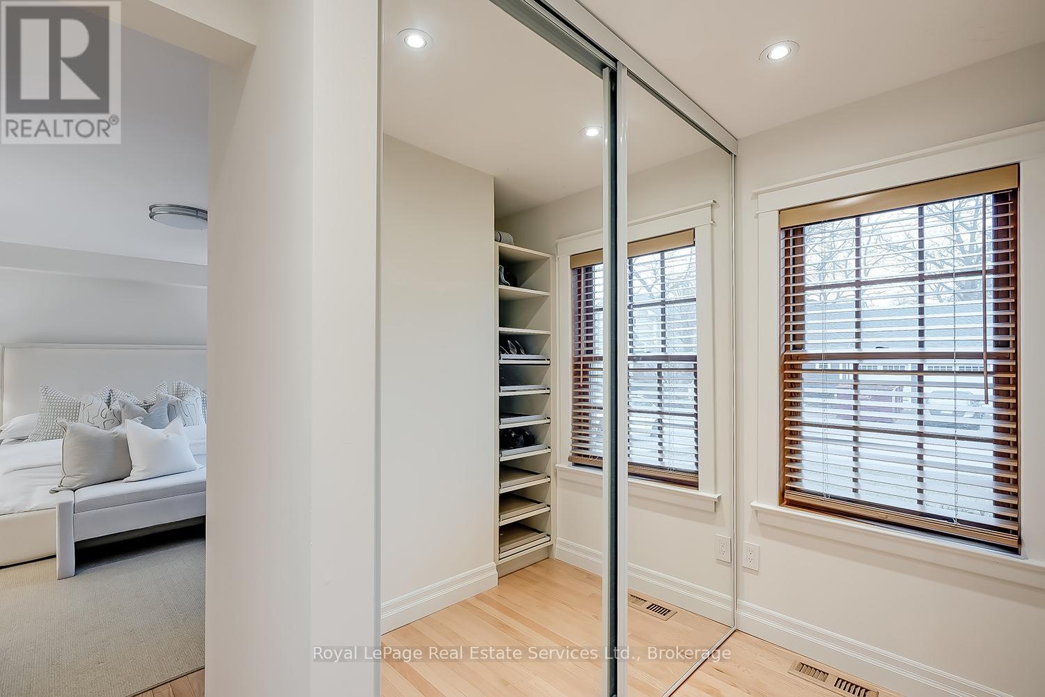 69 Allan Street, Oakville, Ontario  L6J 3M7 - Photo 25 - W12965194