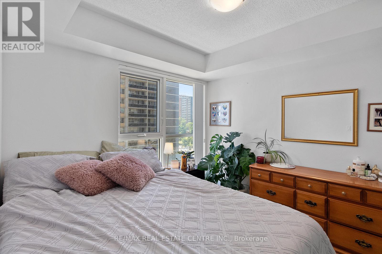 425 - 9 Mabelle Avenue, Toronto, Ontario  M9A 4X7 - Photo 20 - W12964762