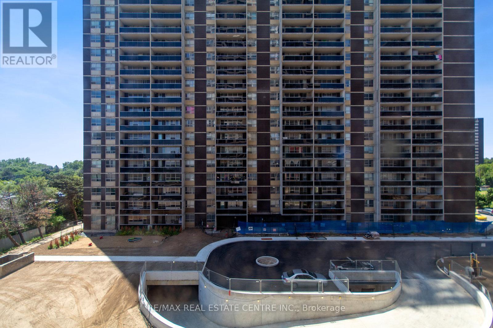 425 - 9 Mabelle Avenue, Toronto, Ontario  M9A 4X7 - Photo 24 - W12964762