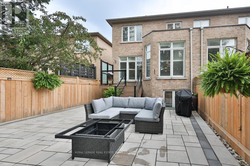 1025 Shaw Drive, Mississauga, Ontario  L5G 3Z3 - Photo 44 - W12964772