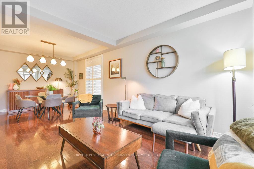 1025 Shaw Drive, Mississauga, Ontario  L5G 3Z3 - Photo 7 - W12964772