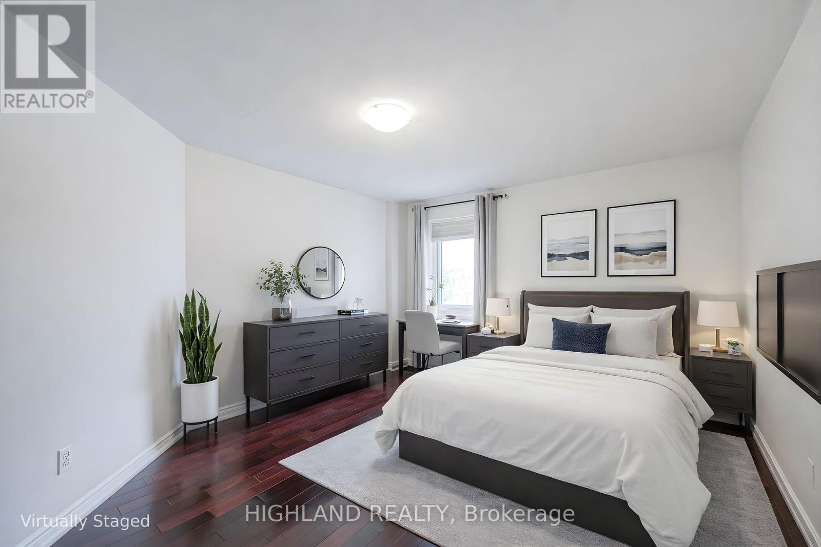 4508 Donegal Drive, Mississauga, Ontario  L5M 4G9 - Photo 14 - W12964784