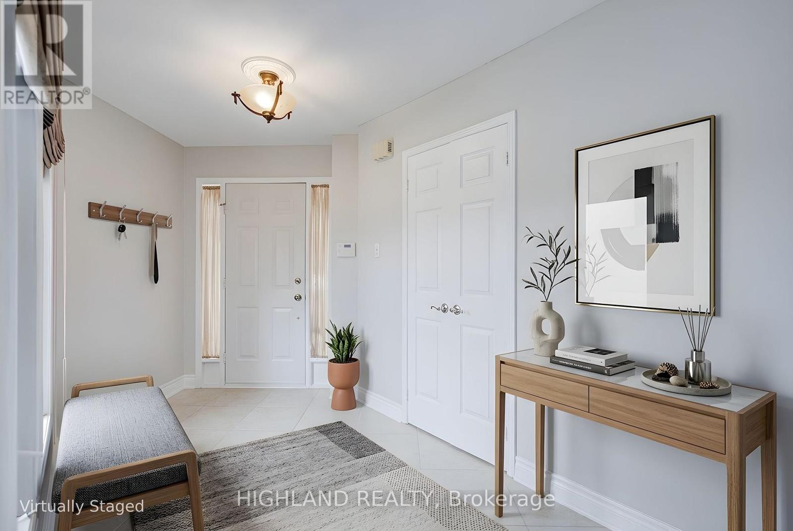 4508 Donegal Drive, Mississauga, Ontario  L5M 4G9 - Photo 8 - W12964784