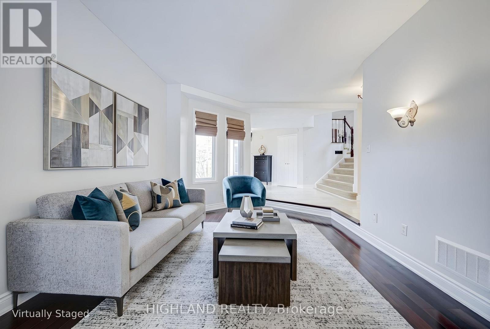 4508 Donegal Drive, Mississauga, Ontario  L5M 4G9 - Photo 9 - W12964784