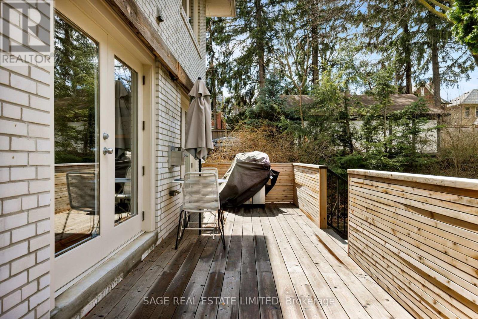 10 Walford Road, Toronto, Ontario  M8X 2P1 - Photo 10 - W12964852