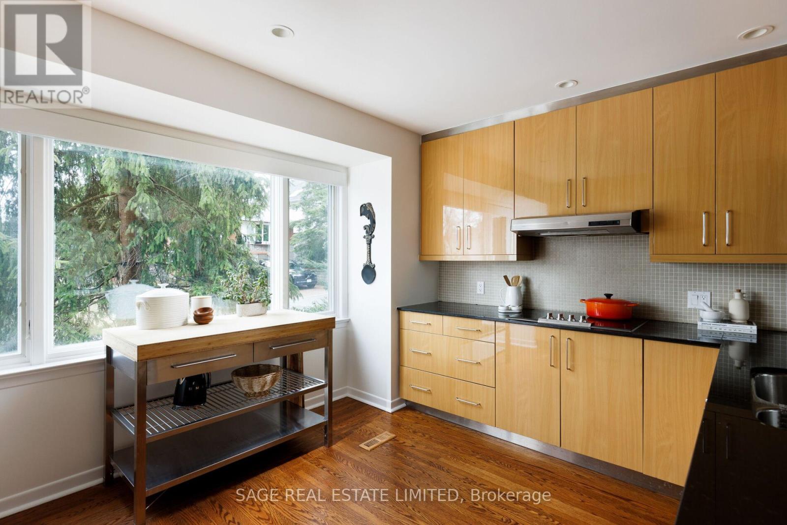 10 Walford Road, Toronto, Ontario  M8X 2P1 - Photo 21 - W12964852