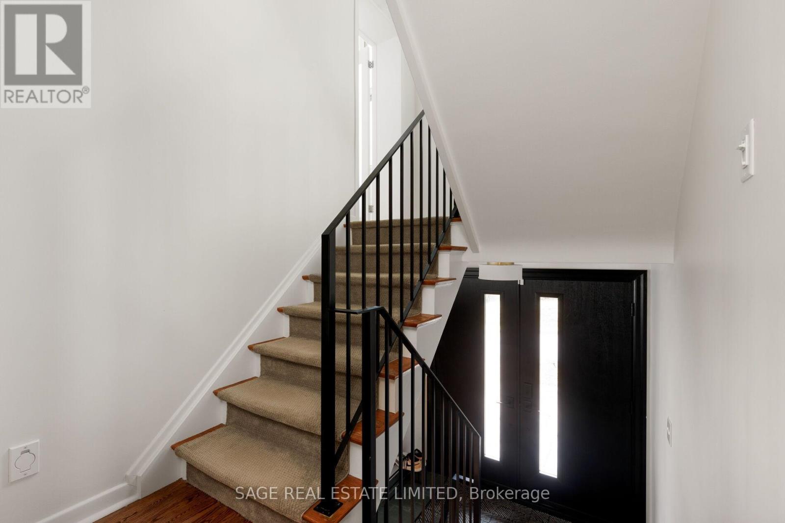 10 Walford Road, Toronto, Ontario  M8X 2P1 - Photo 25 - W12964852