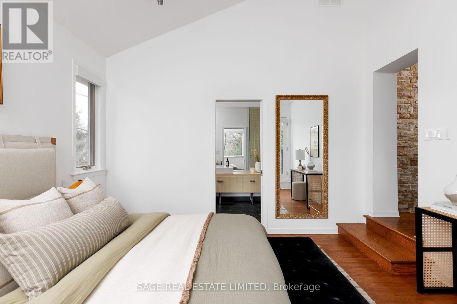 10 Walford Road, Toronto, Ontario  M8X 2P1 - Photo 34 - W12964852