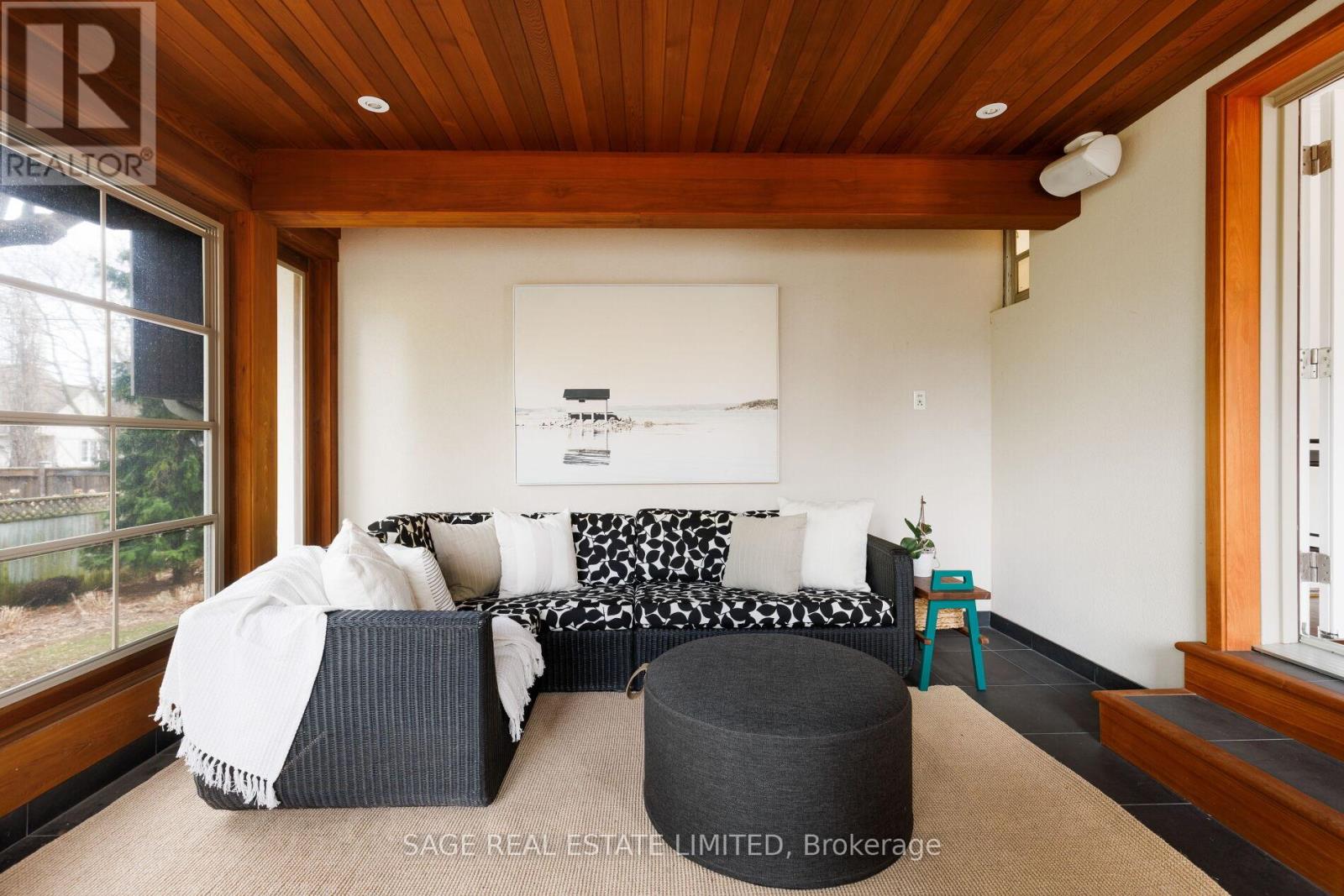 10 Walford Road, Toronto, Ontario  M8X 2P1 - Photo 8 - W12964852