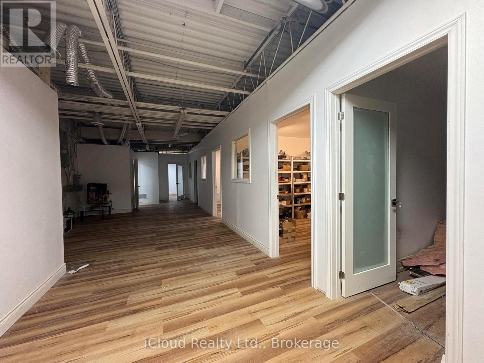 6 - 1060 Britannia Road E, Mississauga (Northeast), Ontario  L4W 4T1 - Photo 3 - W12964866