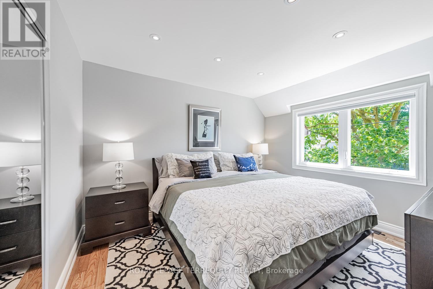 87 Eighth Street, Toronto, Ontario  M8V 3C5 - Photo 18 - W12964888