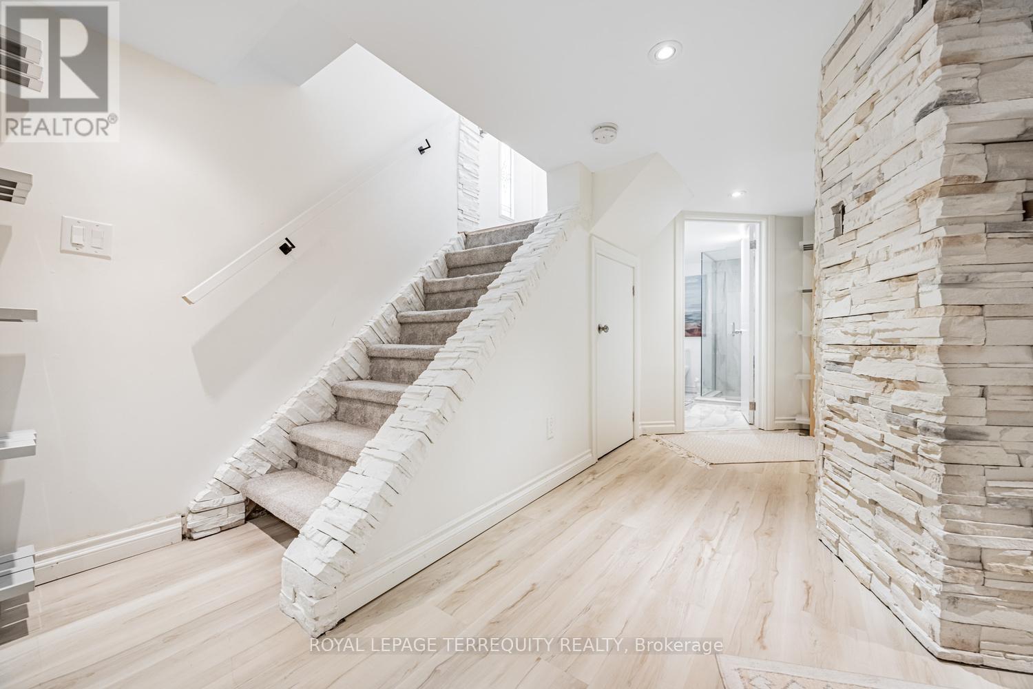 87 Eighth Street, Toronto, Ontario  M8V 3C5 - Photo 24 - W12964888