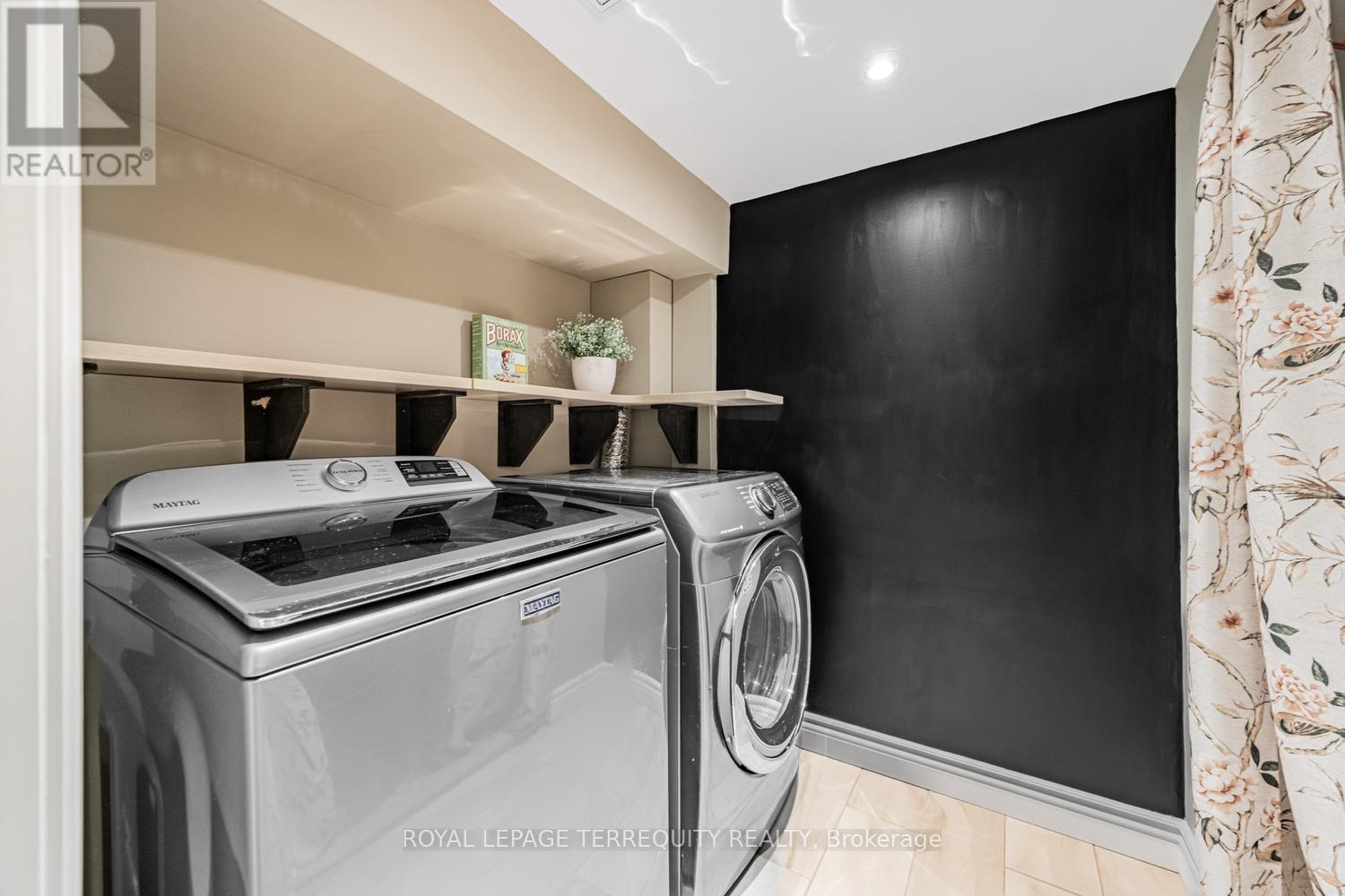 87 Eighth Street, Toronto, Ontario  M8V 3C5 - Photo 29 - W12964888