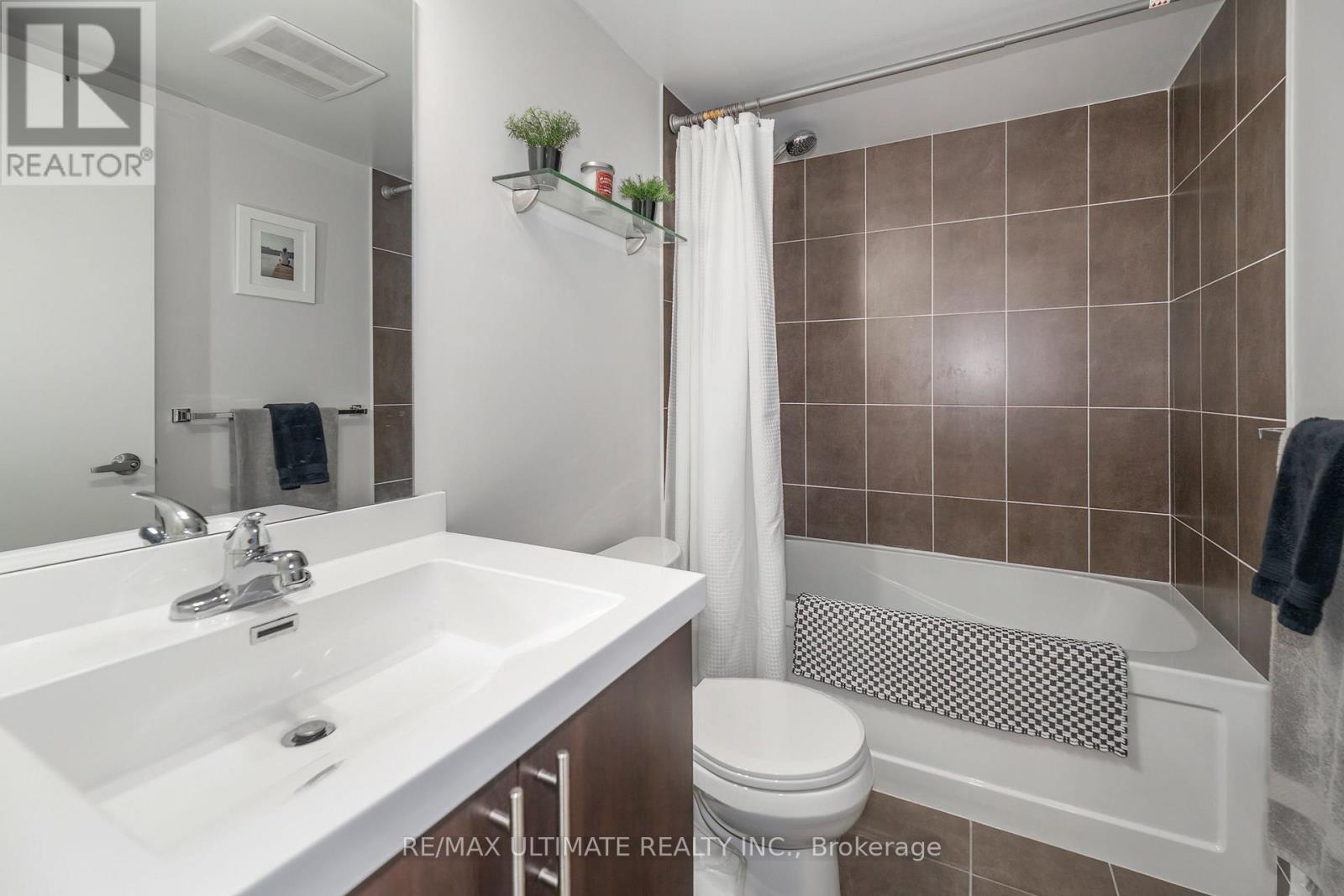 2308 - 1410 Dupont Street, Toronto, Ontario  M6H 2B1 - Photo 4 - W12964890