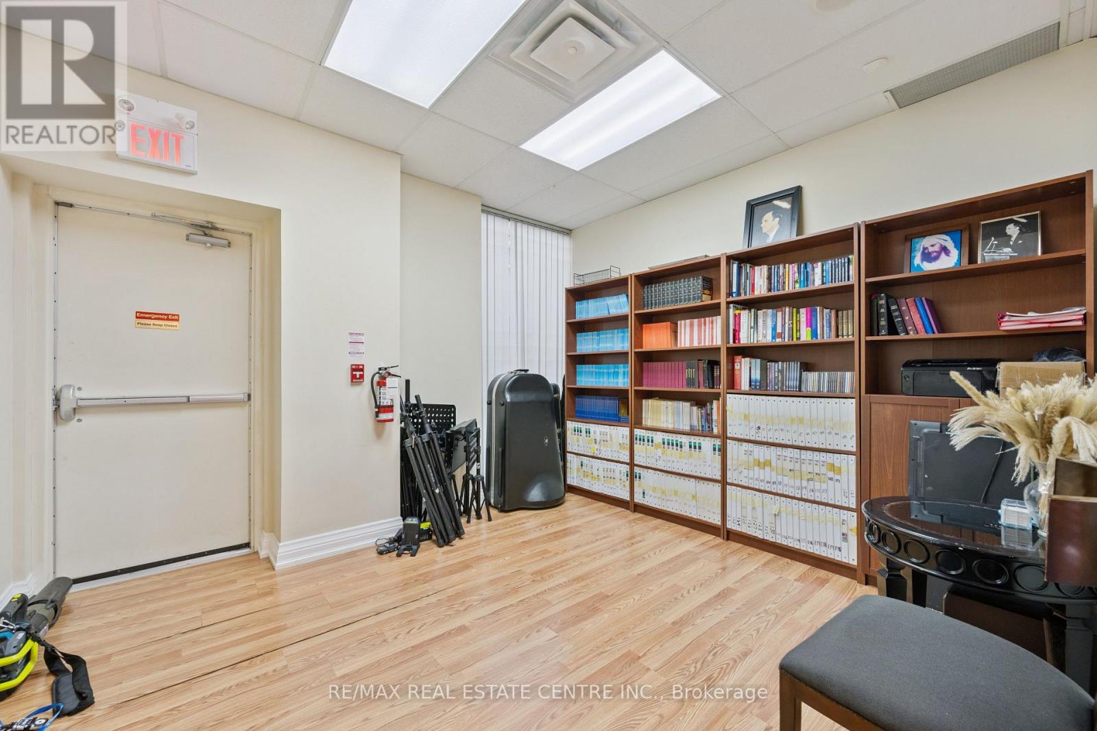 7605 Danbro Crescent, Mississauga, Ontario  L5N 6P9 - Photo 28 - W12964896