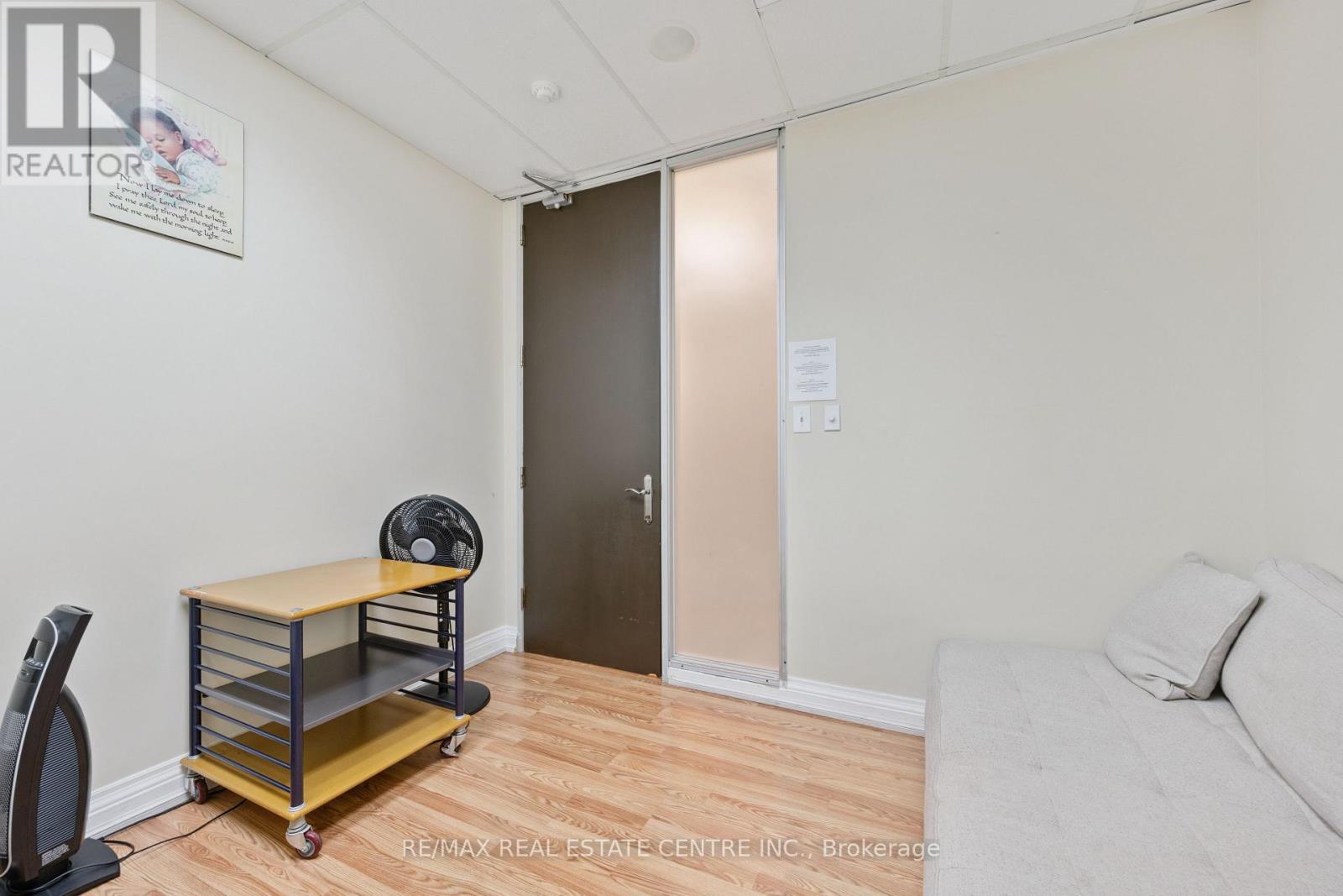 7605 Danbro Crescent, Mississauga, Ontario  L5N 6P9 - Photo 31 - W12964896