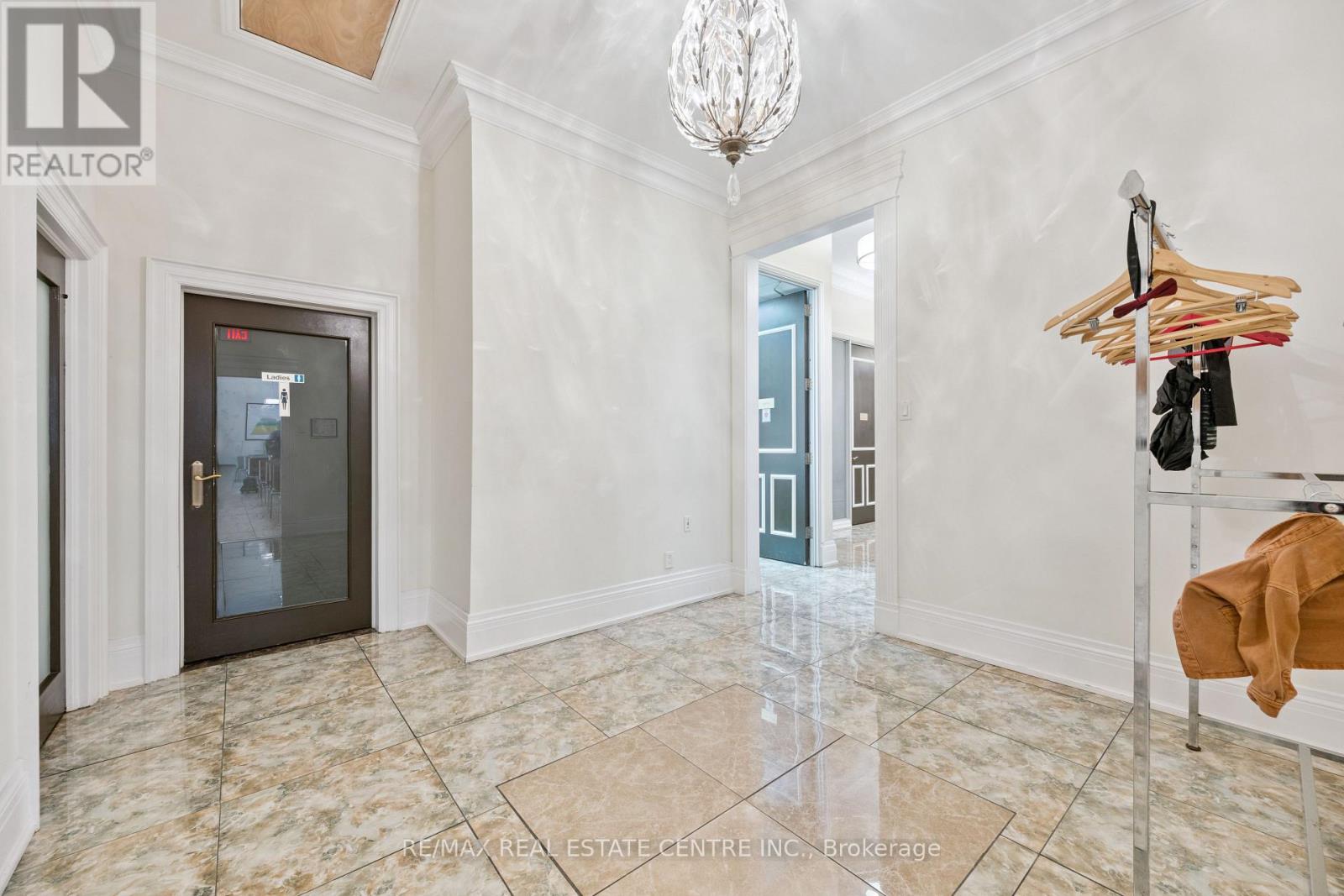 7605 Danbro Crescent, Mississauga, Ontario  L5N 6P9 - Photo 42 - W12964896